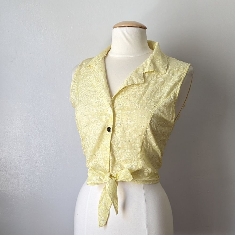 Vintage Pale Yellow Eyelet Sleeveless Tie-Waist Button Down Top